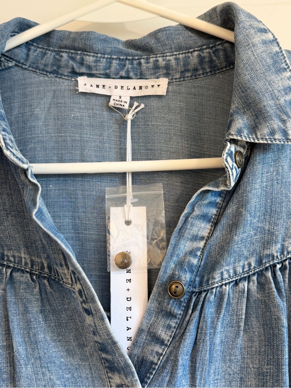 Jane & Delancey Chambray Button-Front Top - Picture 4 of 7